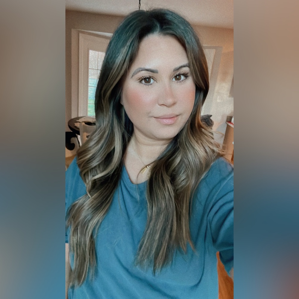 Meet your Posher, Nicole